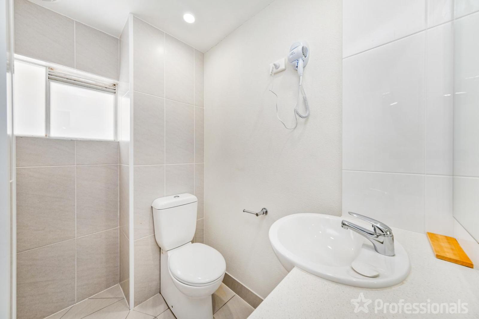 Superior 17 Endeavour Apartment *